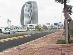 ?？趪d大道人行道磚